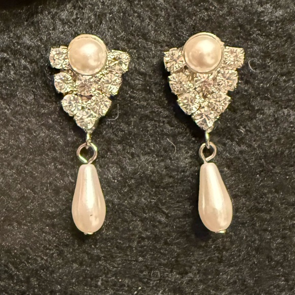Vintage Rhinestone and Faux Pearl Drop Earrings - Picture 5 of 5